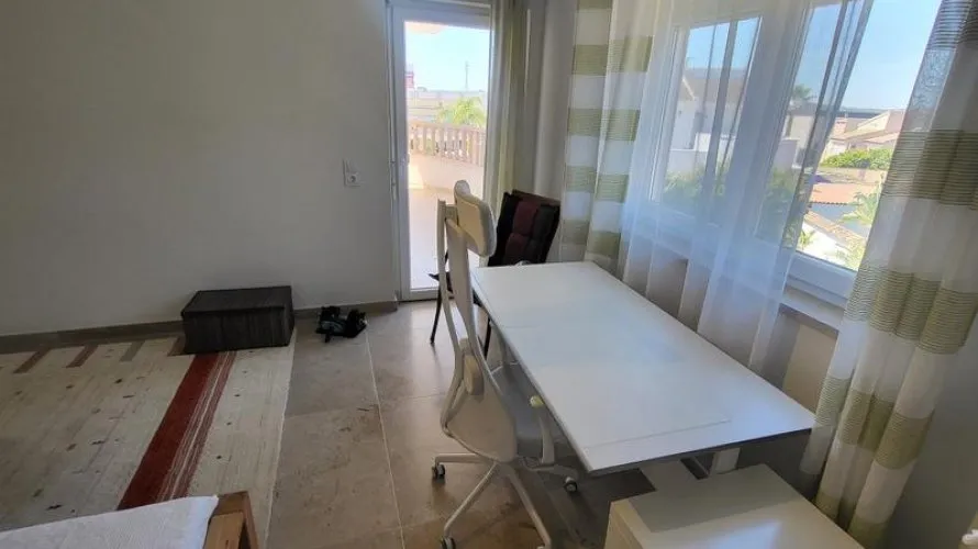Villa de 4 dormitorios en Rojales, España No. 1684 № 28