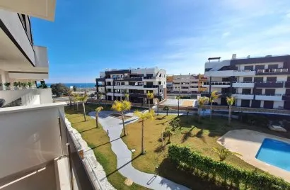 Apartamento de 2 dormitorios en Torrevieja, España No. 1669