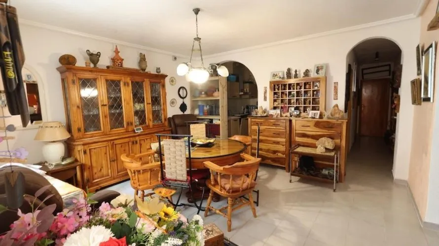 Bungalow de 2 dormitorios en Torrevieja, España No. 1662 № 6