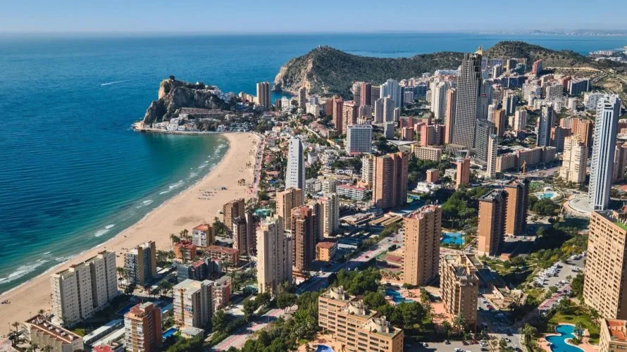 Apartamento de 2 dormitorios en Benidorm, España No. 1657 № 7