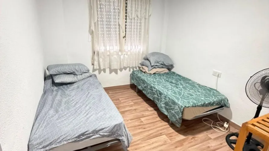 Apartamento de 3 dormitorios en Torrevieja, España No. 1676 № 2