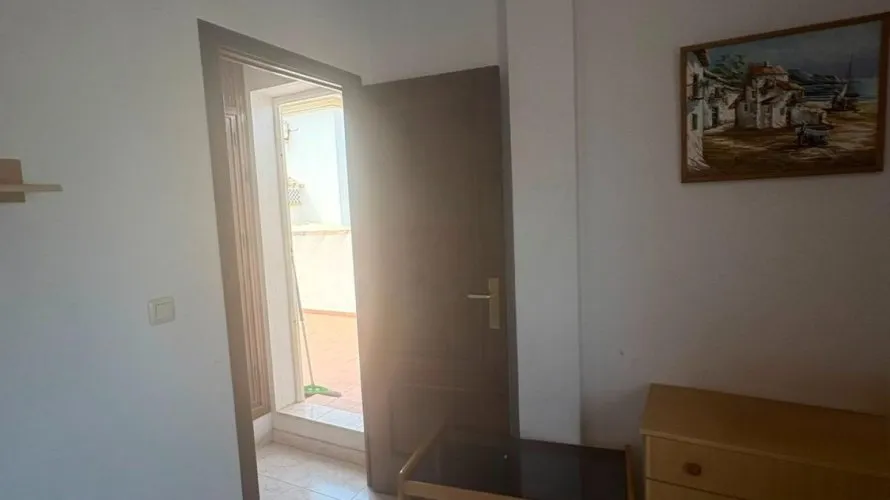 Apartamento de 1 dormitorio en Torrevieja, España No. 1689 № 6
