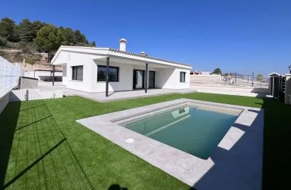 Apartamento de 3 dormitorios en Penaguila, España No. 1668