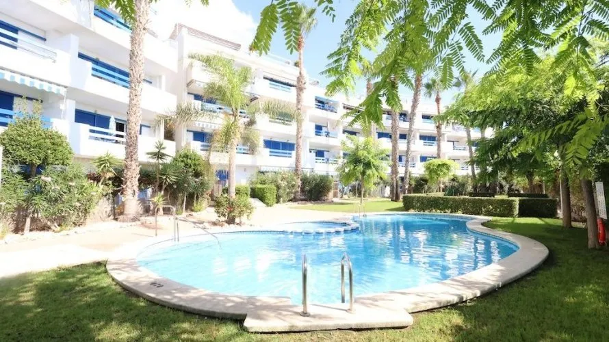 Apartamento de 63m² en Alicante, España No. 1672 № 2