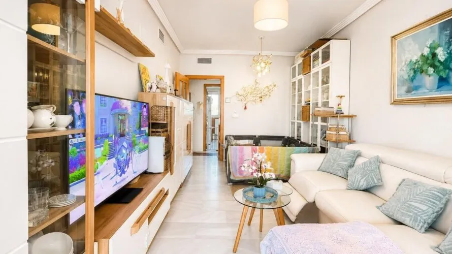 Apartamento de 2 dormitorios en Benidorm, España No. 1786 № 16
