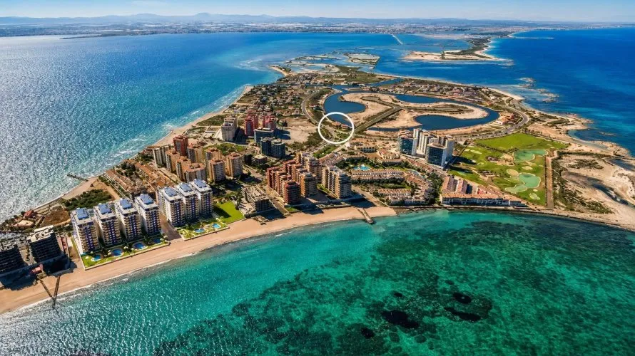 Villa de 3 dormitorios en La Manga del Mar Menor, España No. 1722 № 9