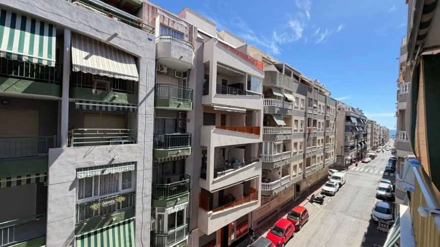 Apartamento de 1 dormitorio en Torrevieja, España No. 1775