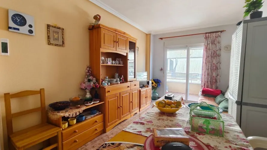 Apartamento de 2 dormitorios en Torrevieja, España No. 1789 № 19