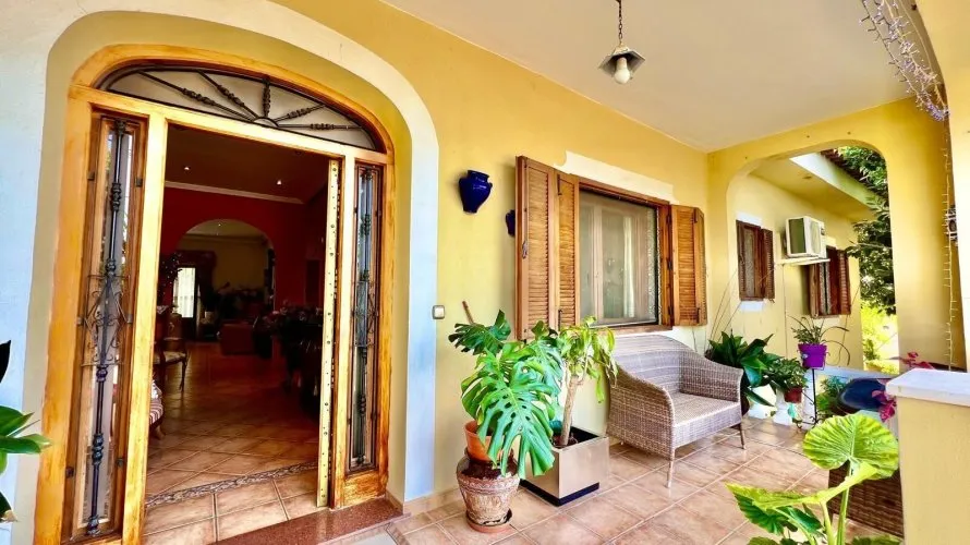 Villa de 3 dormitorios en Daya Vieja, España No. 1713 № 18