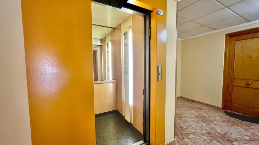 Apartamento de 1 dormitorio en Torrevieja, España No. 1756 № 20