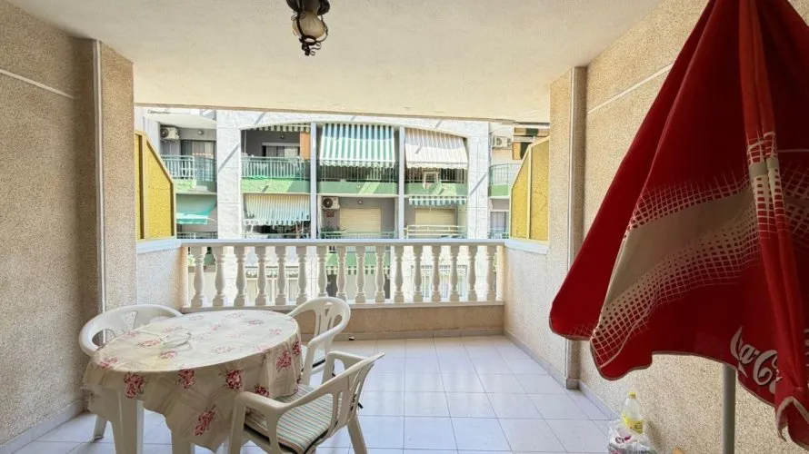 Apartamento de 1 dormitorio en Torrevieja, España No. 1775 № 7