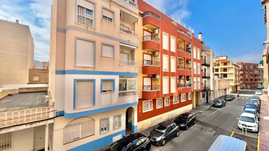 Apartamento de 1 dormitorio en Torrevieja, España No. 1756 № 13
