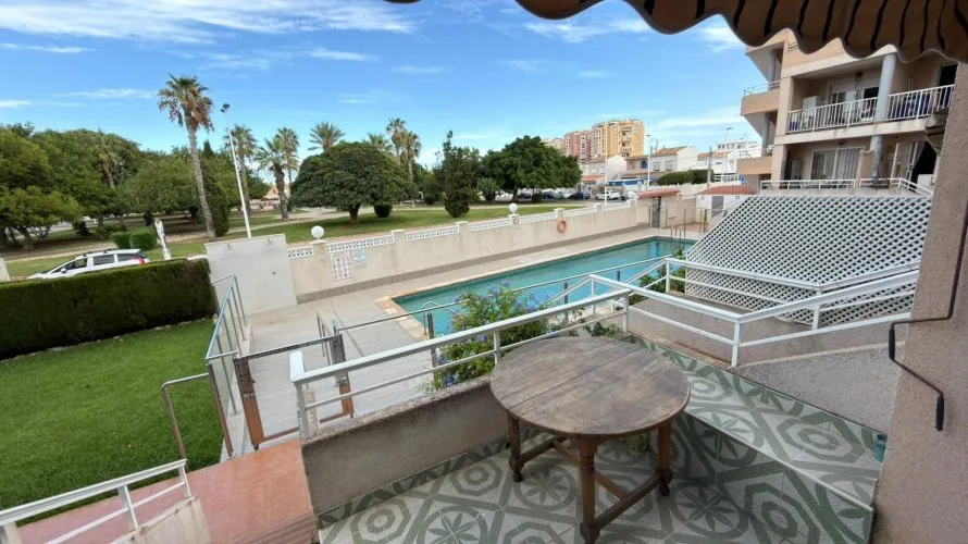 Bungalow de 1 dormitorio en Torrevieja, España No. 1761 № 25