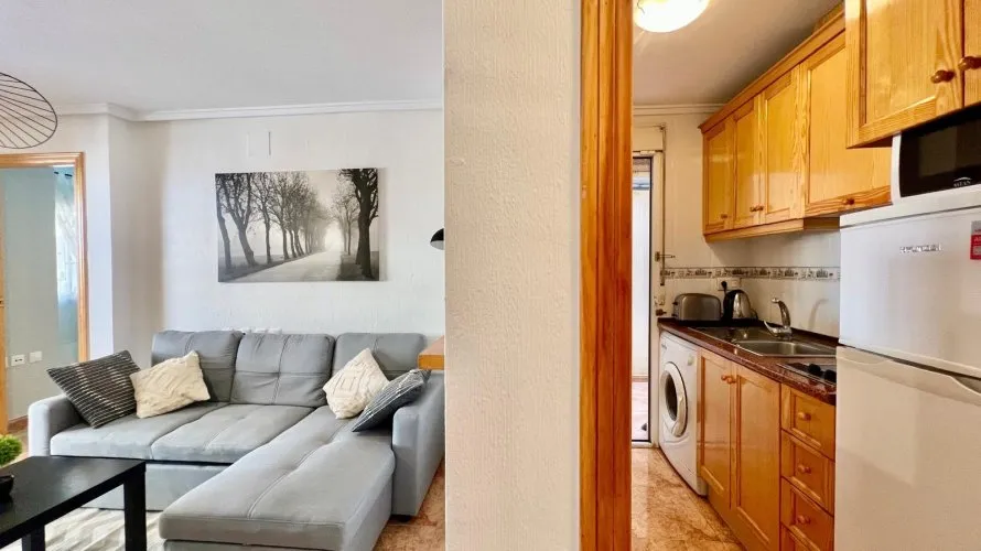 Apartamento de 1 dormitorio en Torrevieja, España No. 1755 № 15