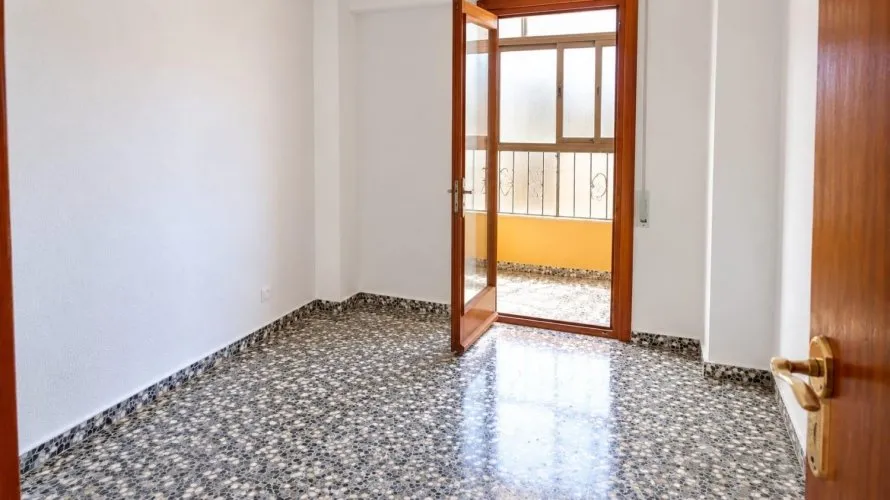 Apartamento de 3 dormitorios en Castalla, España No. 1815 № 18
