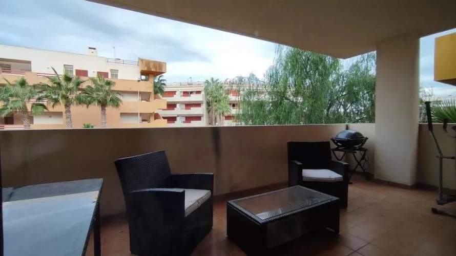 Apartamento de 2 dormitorios en Torrevieja, España No. 1800 № 22