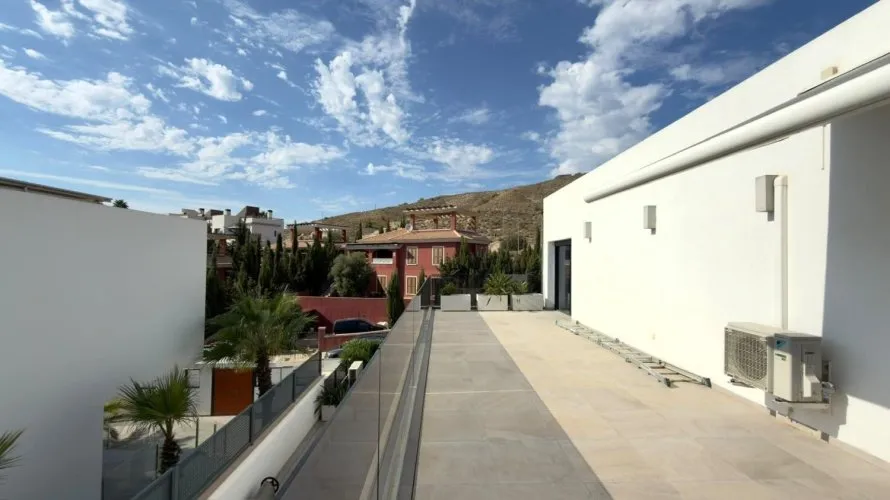 Villa de 324m² en Finestrat, España No. 1825 № 22