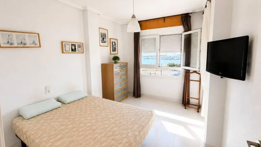 Apartamento de 2 dormitorios en Torrevieja, España No. 1818 № 16