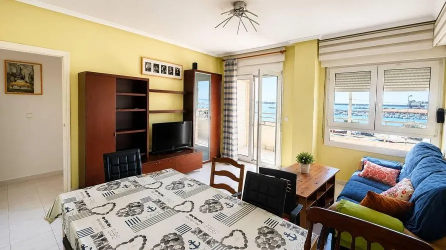 Apartamento de 2 dormitorios en Torrevieja, España No. 1818 № 12