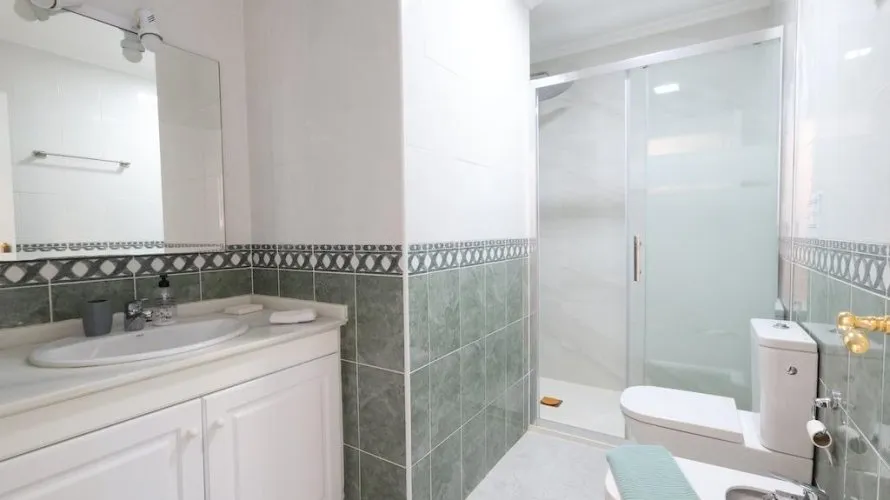 Apartamento de 2 dormitorios en Alicante, España No. 1819 № 4