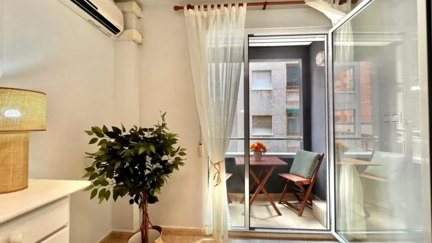 Apartamento de 2 dormitorios en Torrevieja, España No. 1804 № 15
