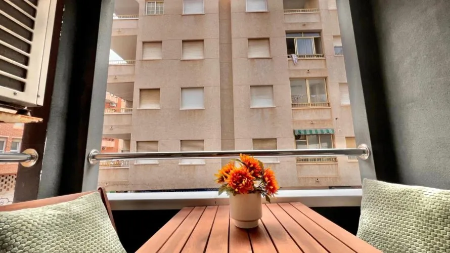 Apartamento de 2 dormitorios en Torrevieja, España No. 1804 № 13