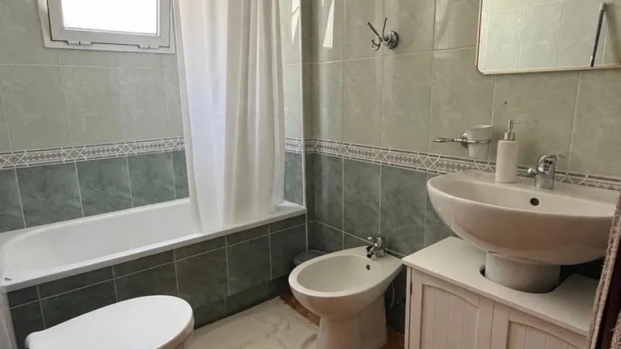 Apartamento de 1 dormitorio en Torrevieja, España No. 1824