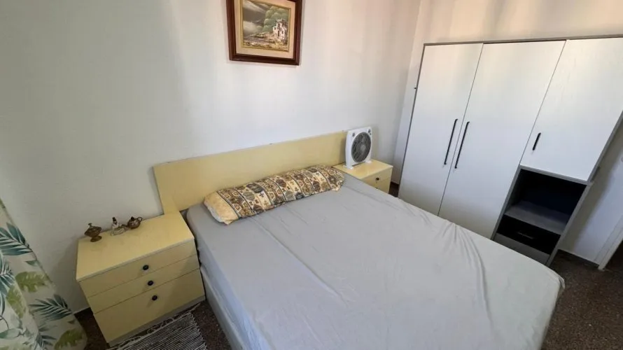 Apartamento de 3 dormitorios en Alicante, España No. 1817 № 16