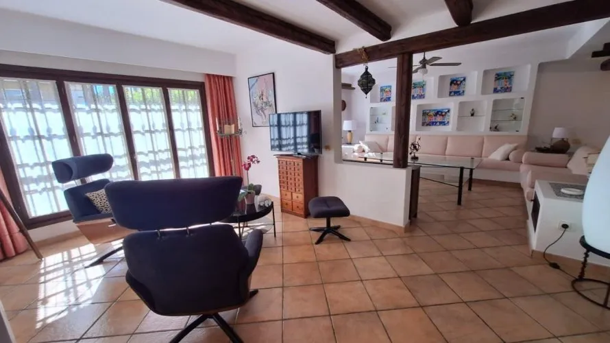 Apartamento de 2 dormitorios en Torrevieja, España No. 1808 № 23