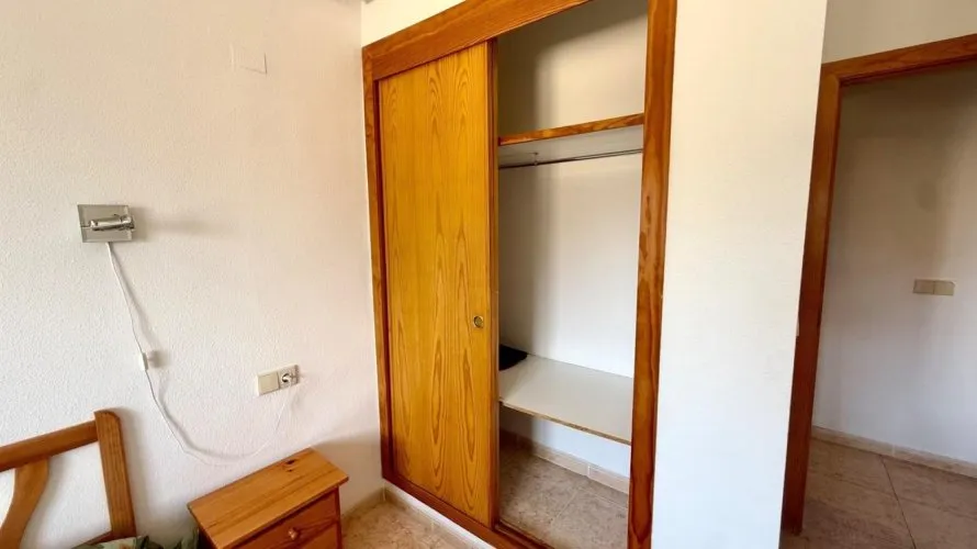 Apartamento de 1 dormitorio en Torrevieja, España No. 1823 № 8