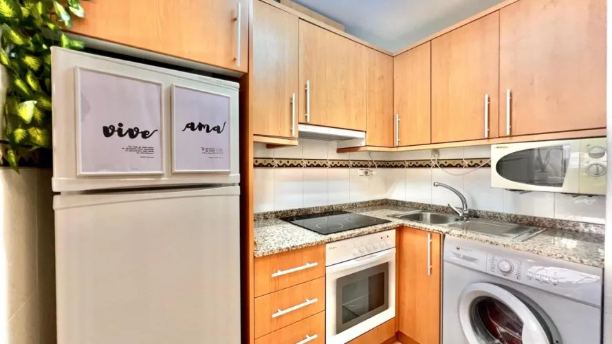 Apartamento de 2 dormitorios en Torrevieja, España No. 1804 № 5