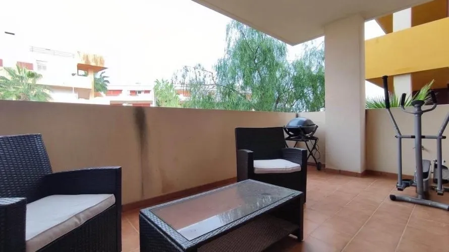 Apartamento de 2 dormitorios en Torrevieja, España No. 1800 № 13