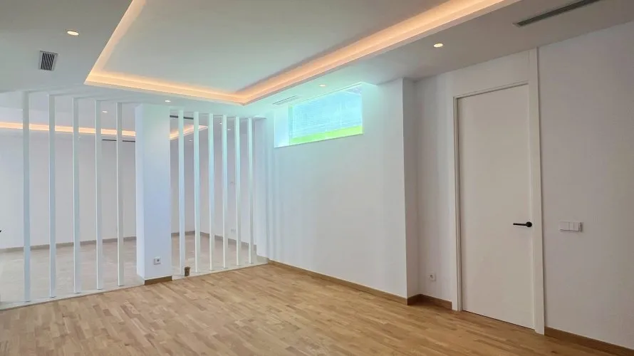 Villa de 4 chambres à Marbella, Spain No. 142 № 15