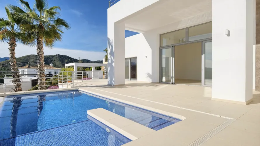 Villa de 4 chambres à Benahavis, Spain No. 403 № 9