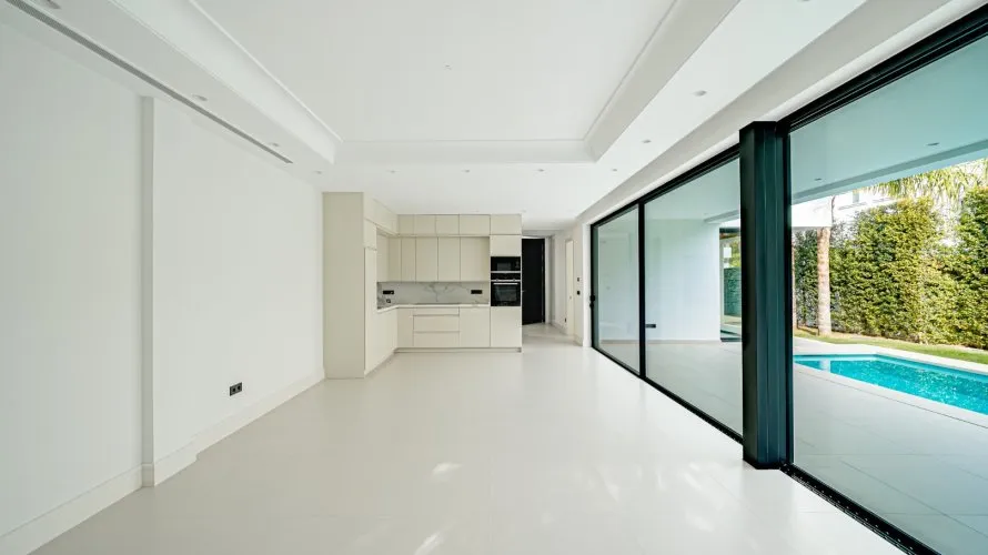 Villa de 4 chambres à Marbella, Spain No. 409 № 10