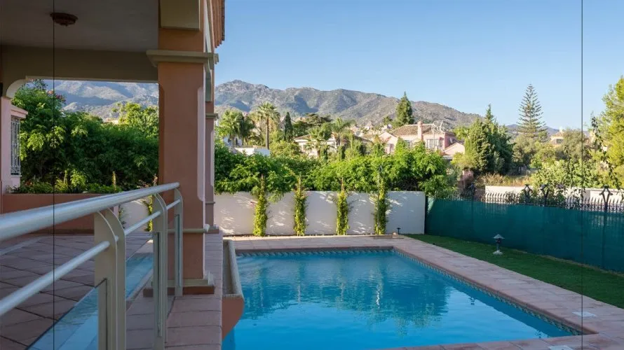 Villa de 4 chambres à Marbella, Spain No. 191 № 3