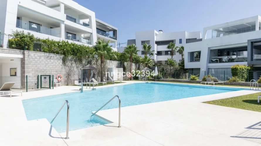 Apartment de 2 chambres à Estepona, Spain No. 424 № 3