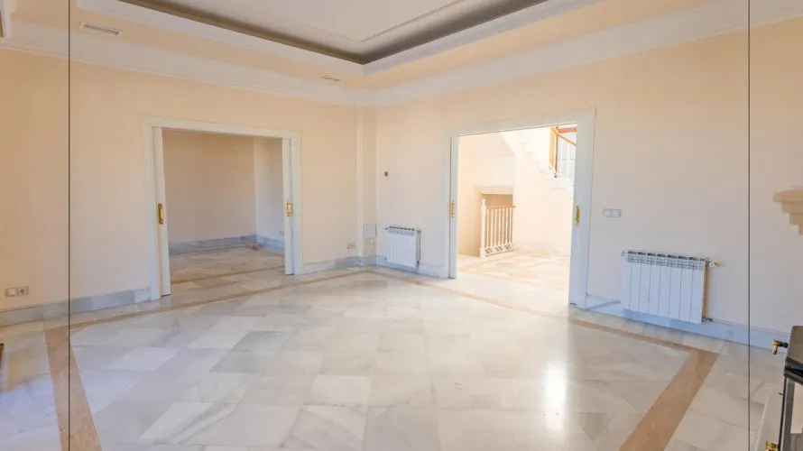 Villa de 4 chambres à Marbella, Spain No. 191