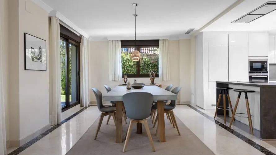 Villa de 4 chambres à Estepona, Spain No. 187 № 8