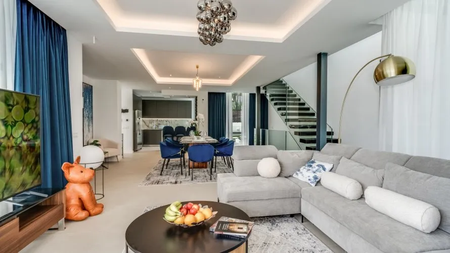 House de 5 chambres à Cancelada, Spain No. 400 № 19