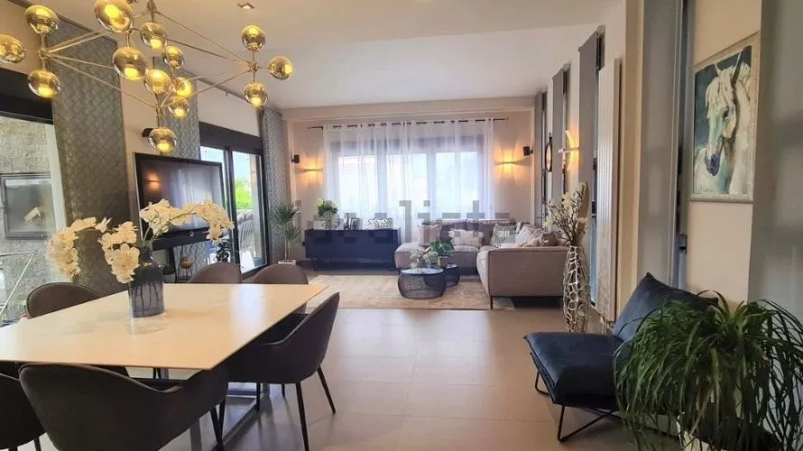 Villa de 5 chambres à Calpe, Spain No. 763 № 12