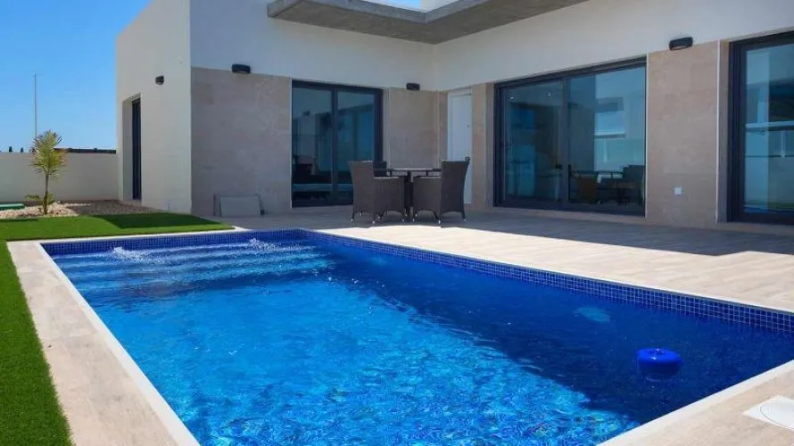 Villa de 3 chambres à Daya Nueva, Spain No. 666 № 18