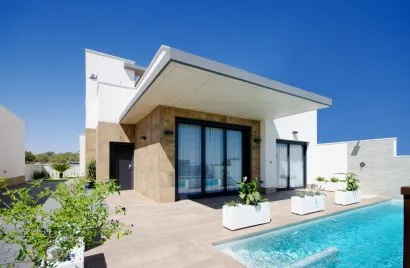 Villa de 3 chambres à San Miguel de Salinas, Espagne No. 748