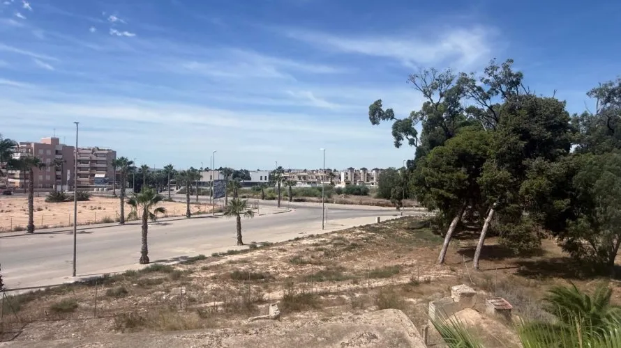 Bungalow de 160m² à Guardamar del Segura, Espagne No. 1144 № 24