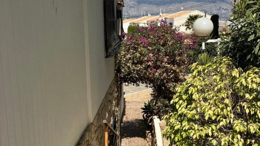 Villa de 4 chambres à Albir, Espagne No. 979 № 21