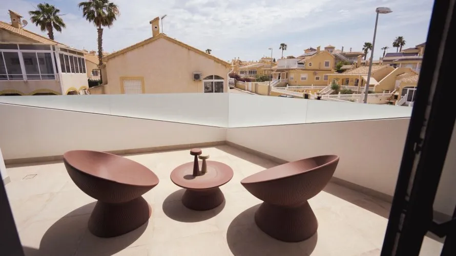 Villa de 3 chambres à La Florida, Espagne No. 955 № 23