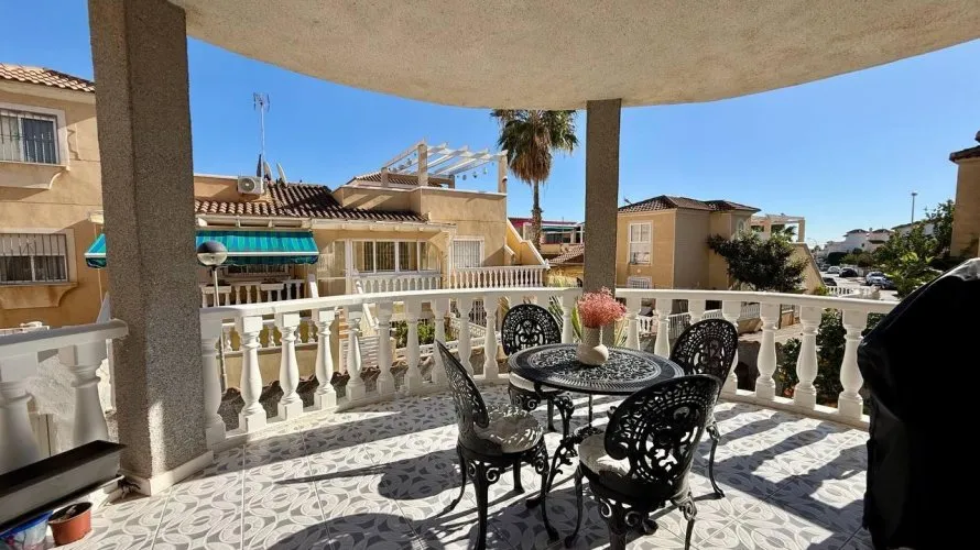 Villa de 4 chambres à Playa Flamenca II, Espagne No. 604 № 26