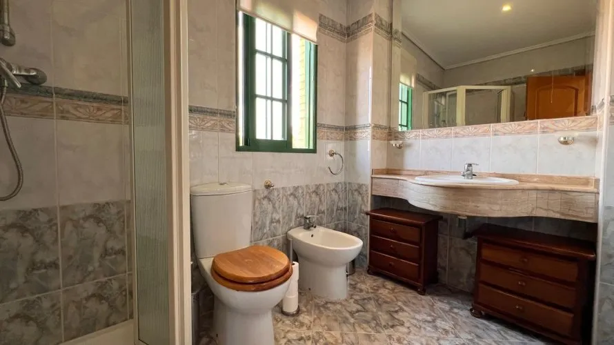 Villa de 480m² à Benidorm, Espagne No. 1036 № 15