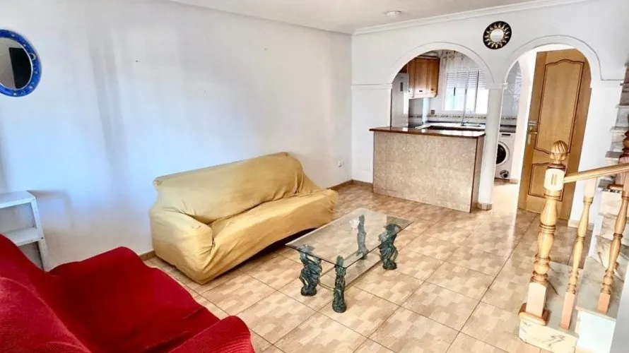 House de 3 chambres à Torrevieja, Spain No. 1263 № 2