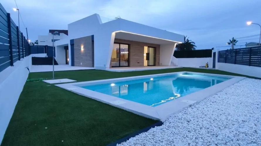Villa de 3 chambres à Ciudad Quesada, Espagne No. 569 № 28